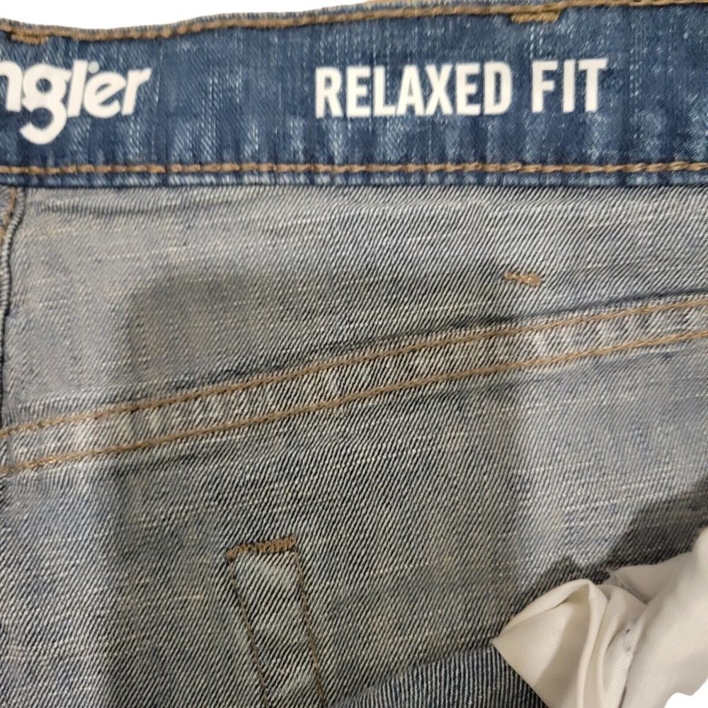 WRANGLER Relaxed Fit Jeans. 38/32. - Picture 5 of 6